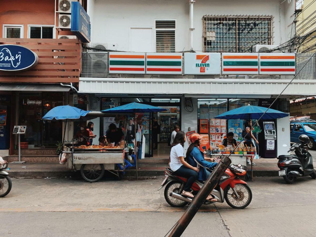 A Pousada Oasis Cafe And Nap Banguecoque Exterior foto